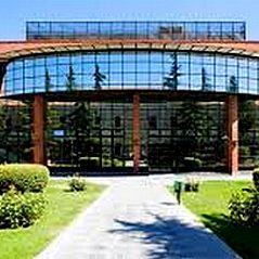 Imagen de un edificio reflectivo