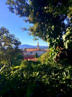 Imagen de un paísaje en dirección hacia el pueblo de Florencia