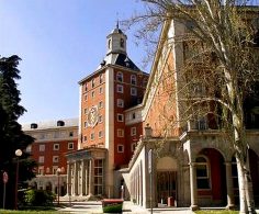 Imagen del edificio del Rectorado de la Universidad Complutense de Madrid
