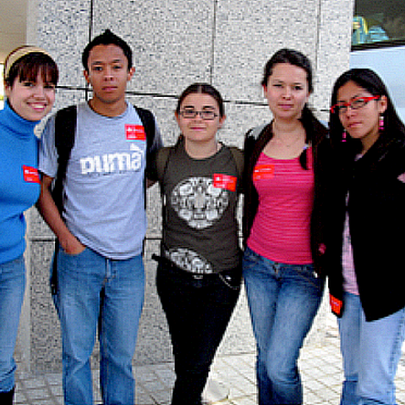 Imagen de grupo estudiantil en Estudios Internacionales
