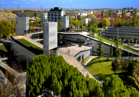 Imagen de la Plaza Mayor de la Universidad Autónoma de Madrid